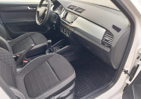 Skoda Fabia cena 36900 przebieg: 150000, rok produkcji 2019 z Annopol małe 781